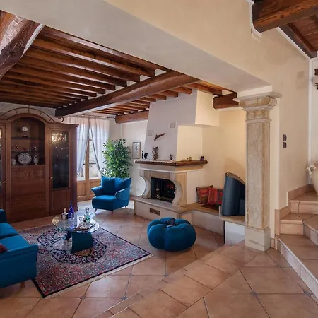 Corte Della Luna Villa Cortona